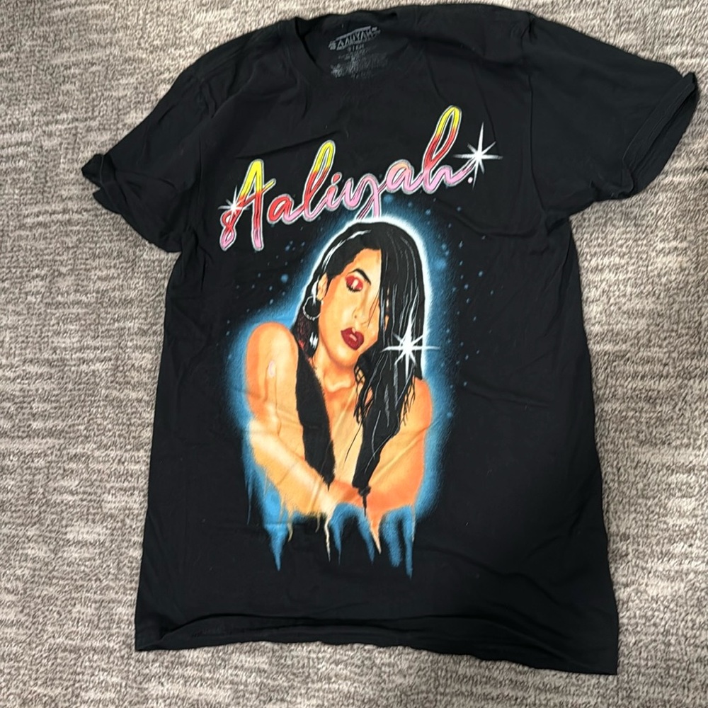 Black Graphic Tee with Aaliyah  Design